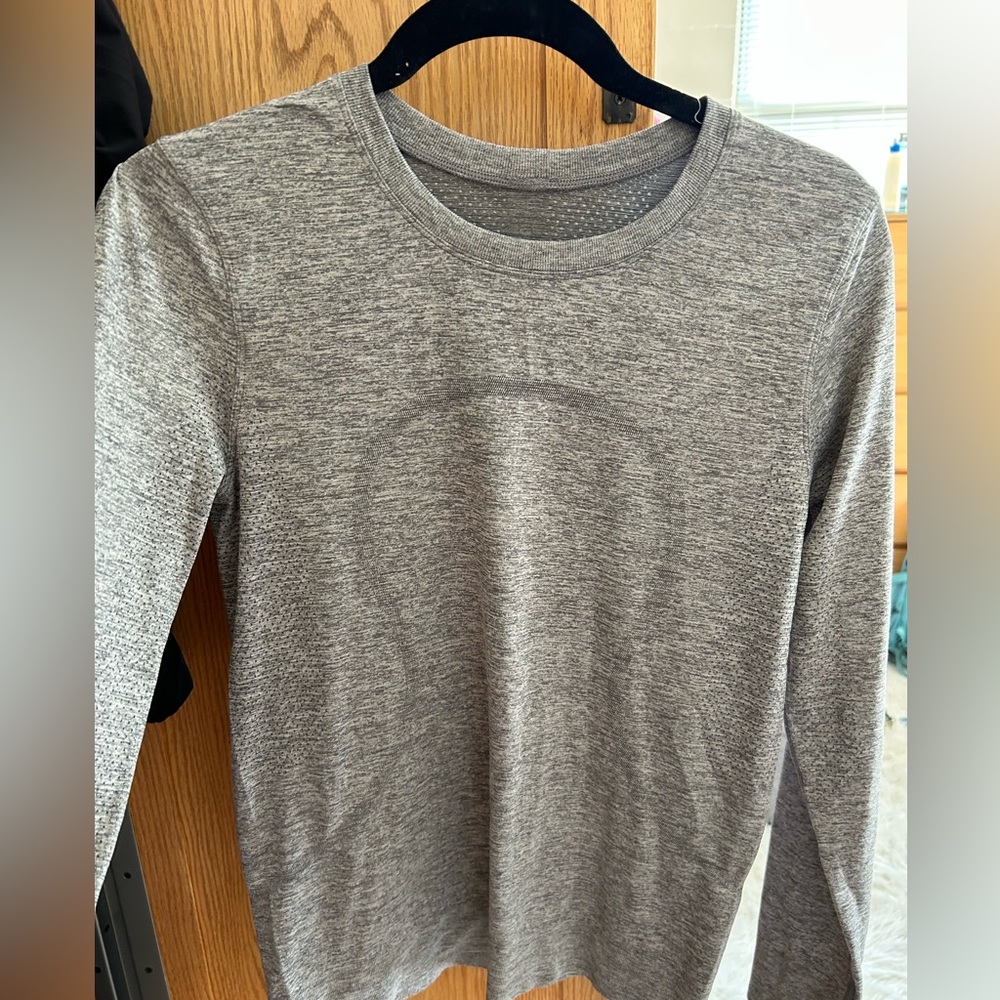 Lululemon relaxed swiftly long sleeve!
